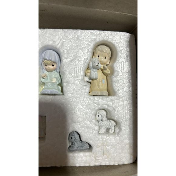 Enesco Precious Moments Miniature Nativity Set Painted Pewter Nine 9 Pieces 1989 - Picture 7 of 7